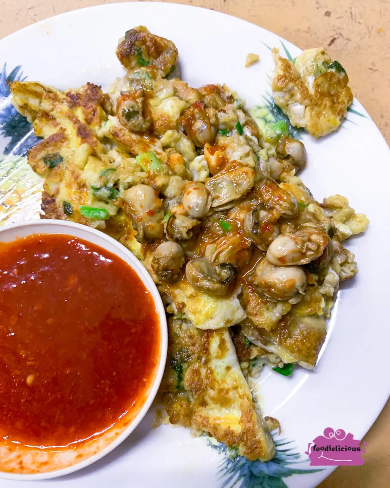 3888 Fried Oyster @ Lau Yew — signature dish