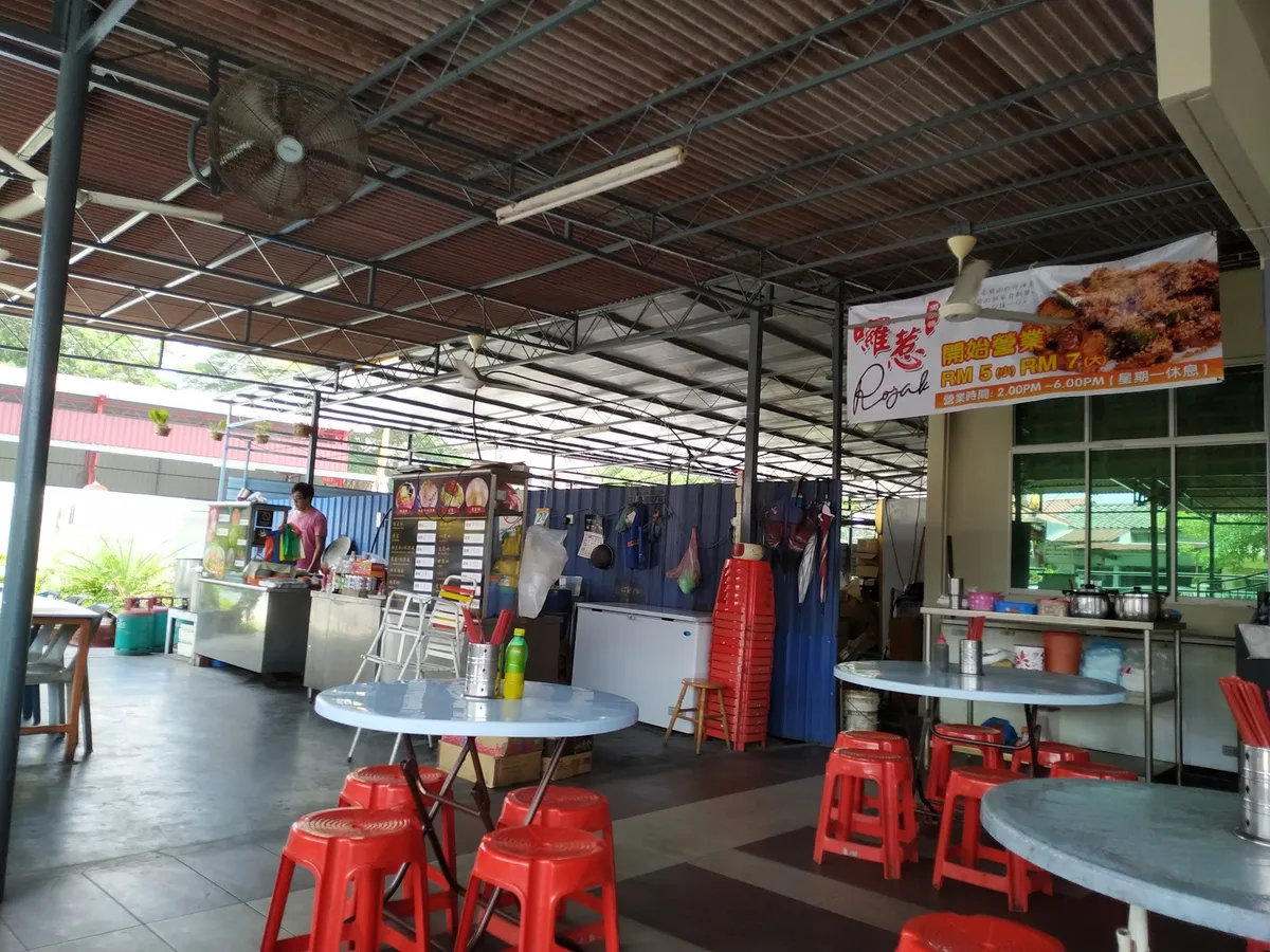 Ah Leong Laksa — interior