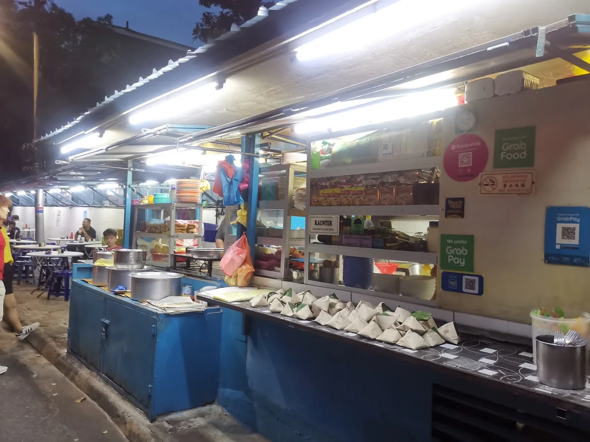 Kedai Kopi Ali Dan Aleem — storefront