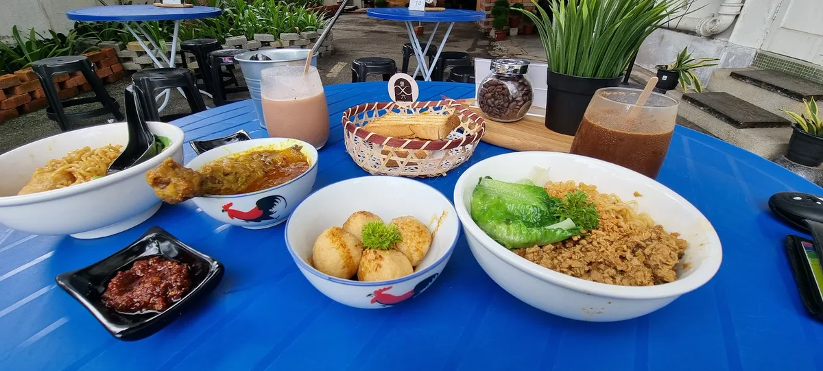 Ali IPG Mamak dan Roti Hong Kong — dish