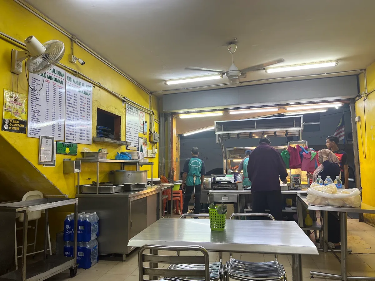 Nasi Kandar Ali — interior