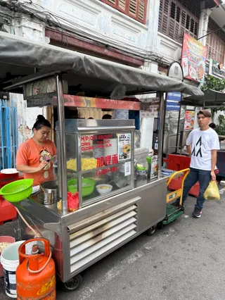 Chulia Street Curry Mee (Green Signboard) — storefront
