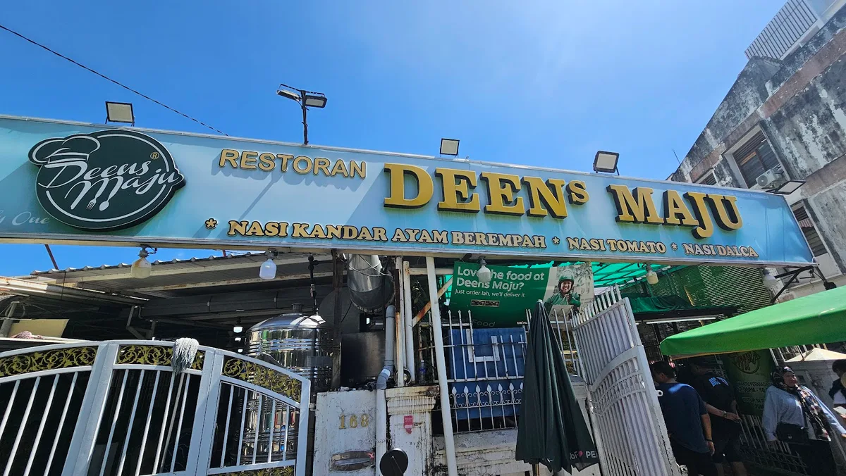 Nasi Kandar Deen Maju — storefront