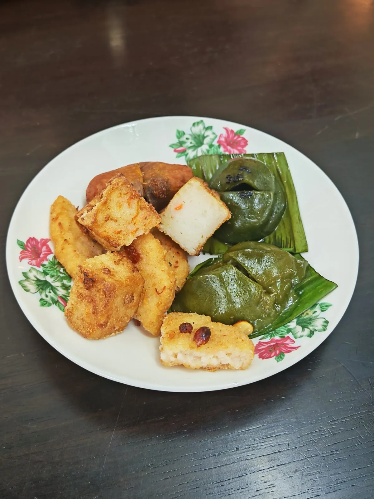 Eng Kor Kochabi Hokkien Savoury Kuih — signature dish