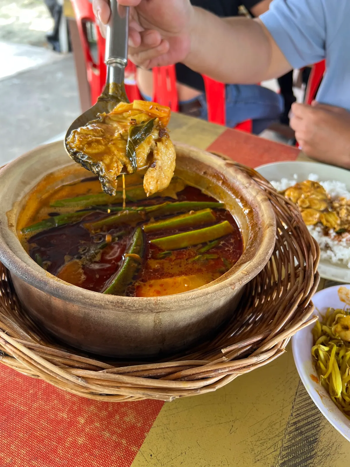 Eryna Cafe Curry Claypot — signature dish