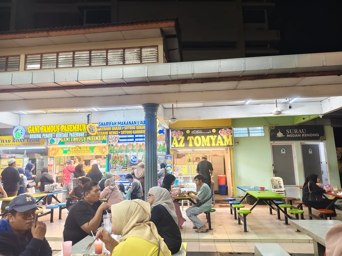 GANI Famous Pasembur — interior
