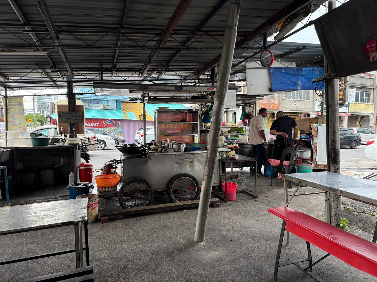 Gerai Laksa Mamu Sungai Pinang — interior