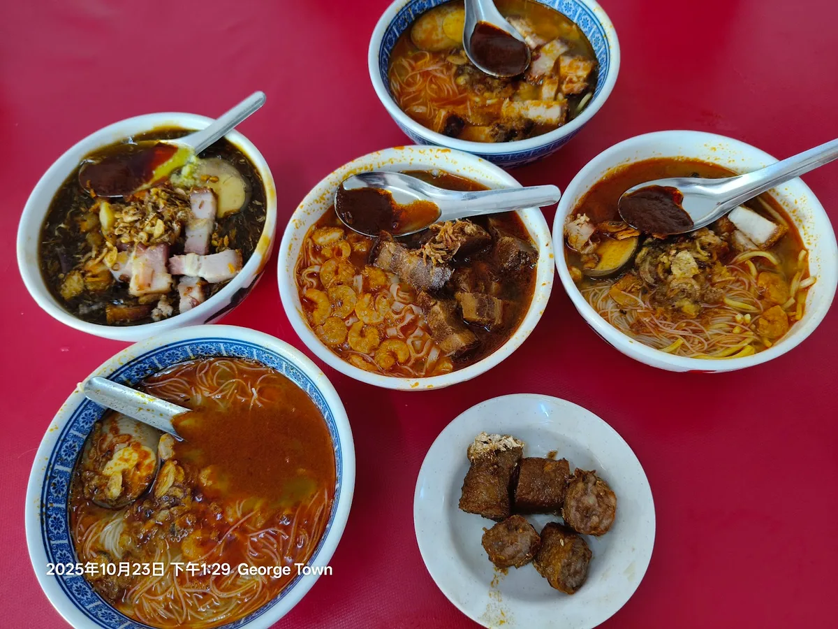 Green House Prawn Mee & Loh Mee — signature dish