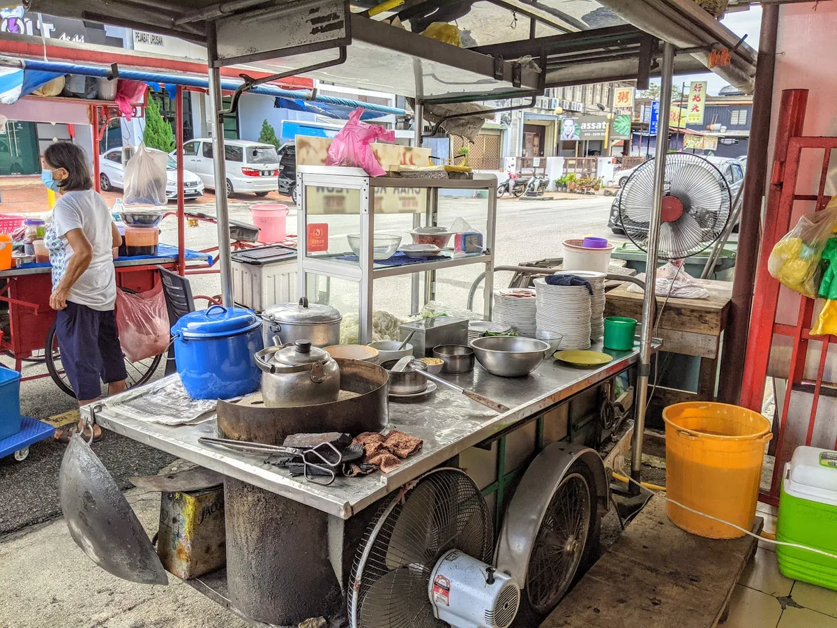 Heng Huat Kafe Oh Chien — interior