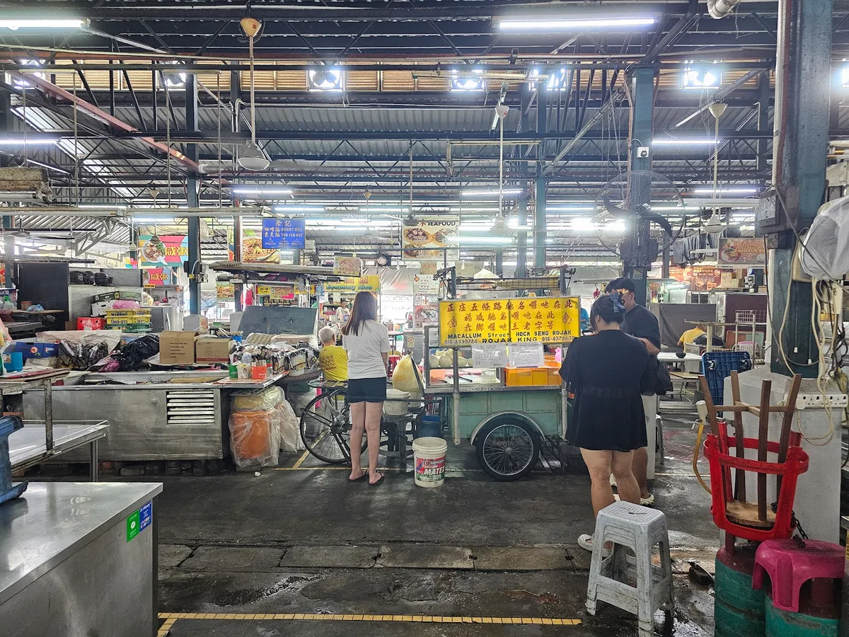 Hock Seng Rojak King — interior
