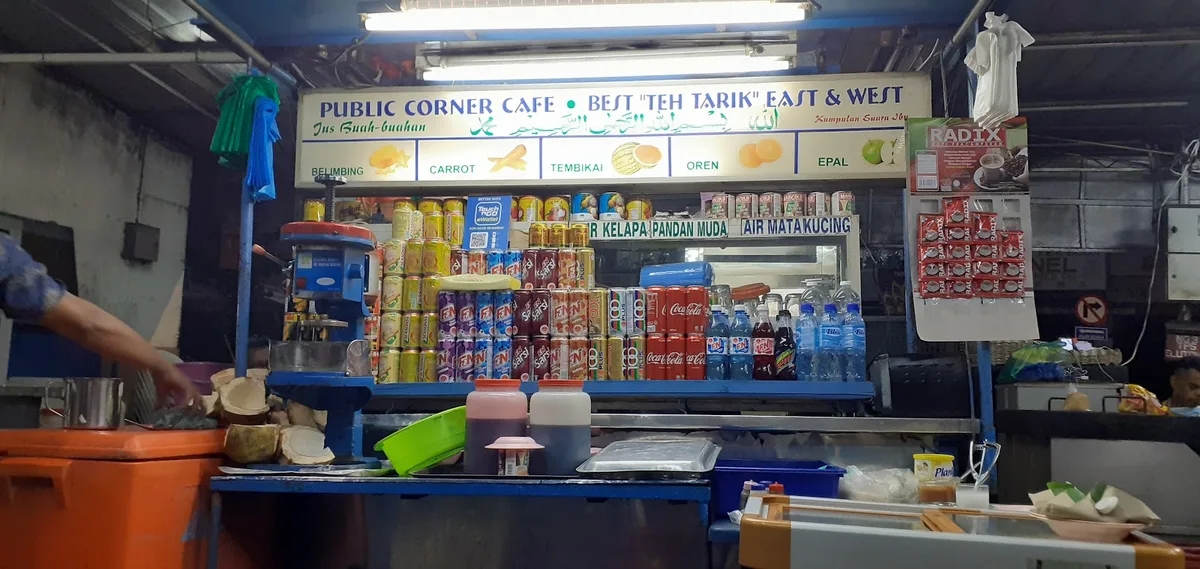 Hussain Mee Goreng & Mee Rebus — interior