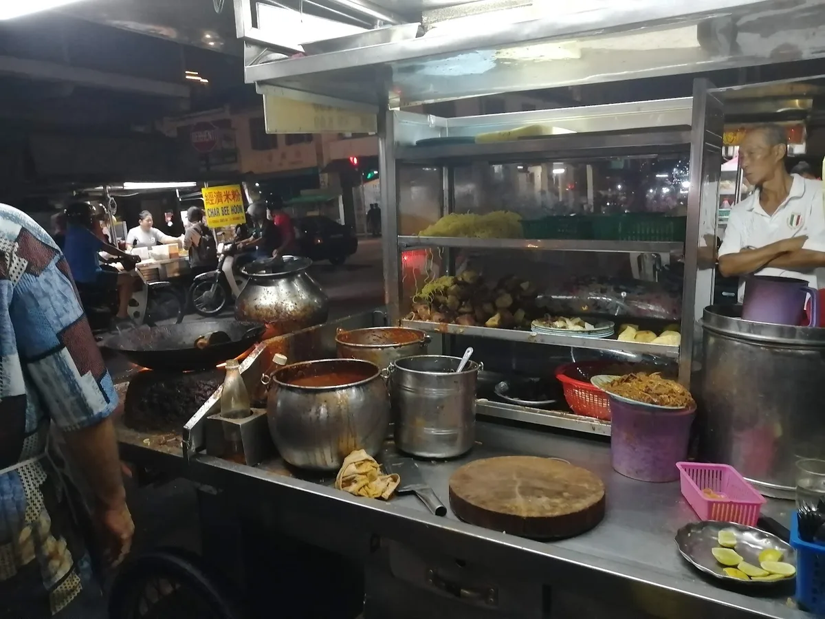 Hussain Mee Goreng & Mee Rebus — interior