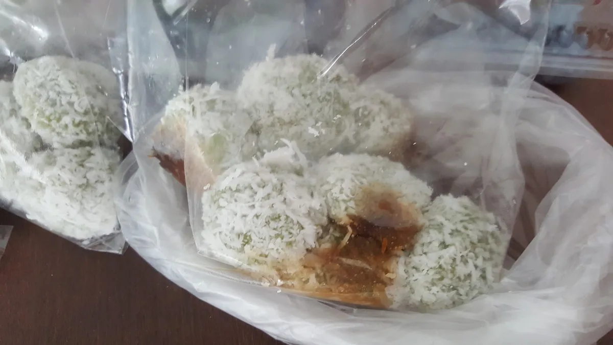 Kheng Kaya and Nonya Kuih — signature dish