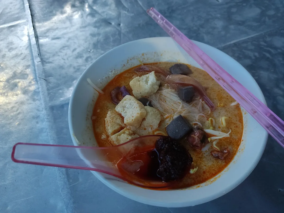 Kuantan Road Curry Mee — signature dish