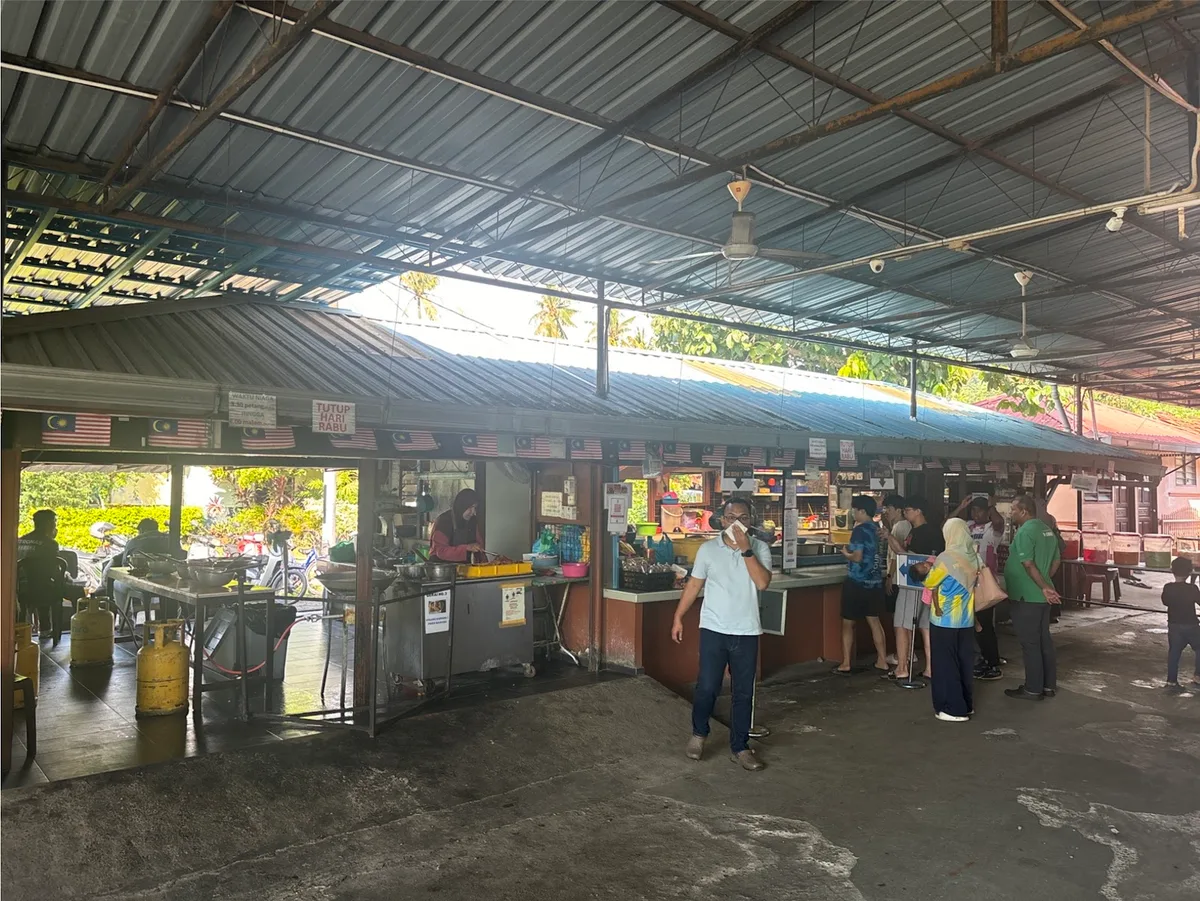 Laksa Janggus (Kak Timah) — interior