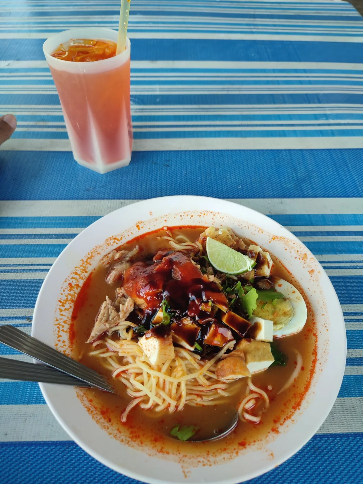 Mak Ngah Mee Dan Pasembor — dish