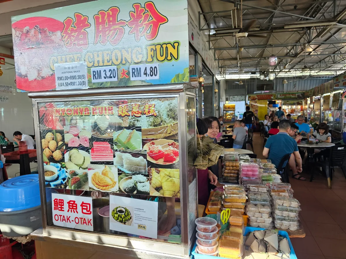 Mandarin Cafe Char Koay Kak — interior