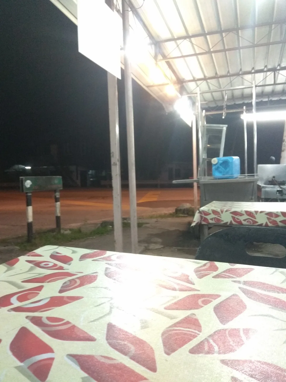 Mee Rebus Anuar — interior