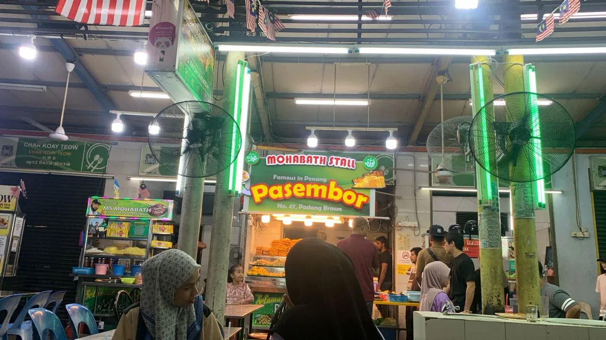 Mohabath Famous Mee & Pasembur — interior