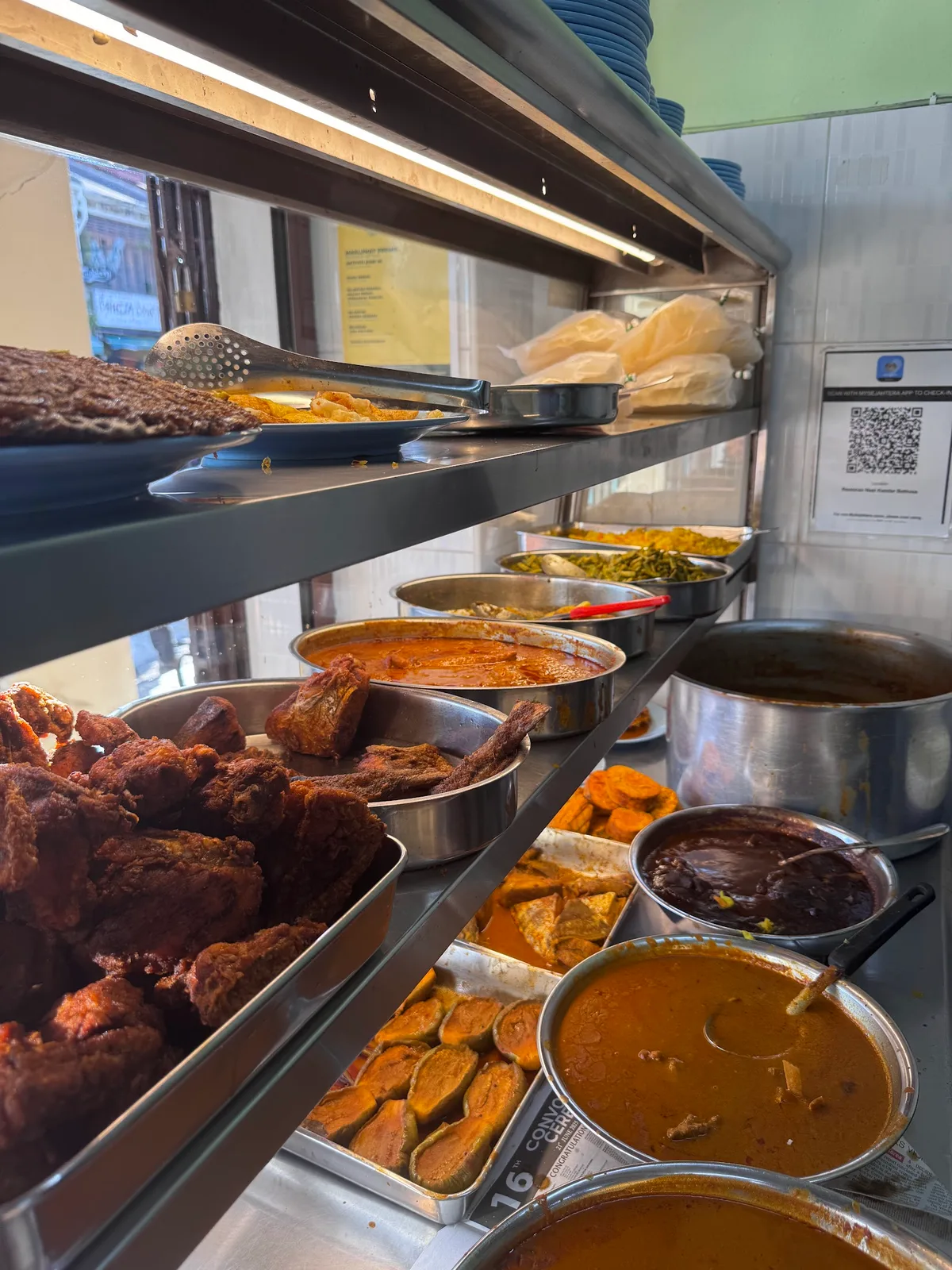 Nasi Kandar Bathusa — interior