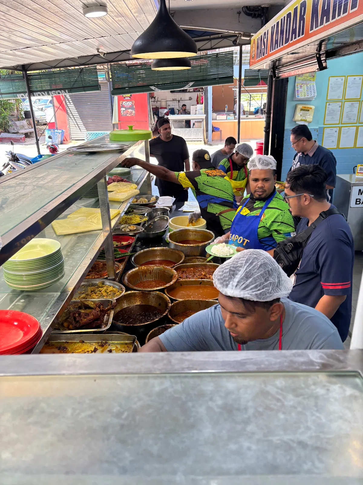 Nasi Kandar Kampung Melayu — interior