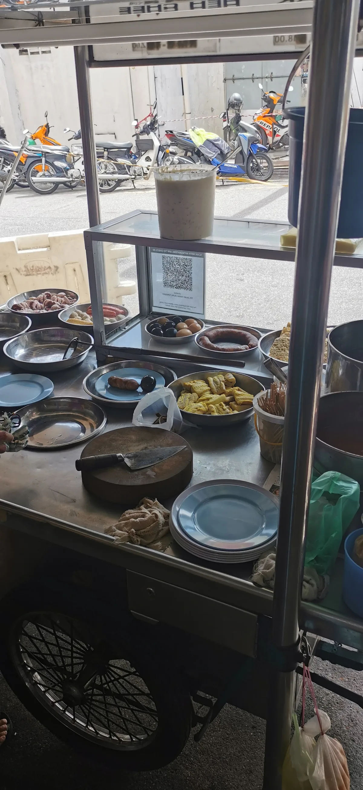 Neoh Khay Chye Lor Bak — signature dish