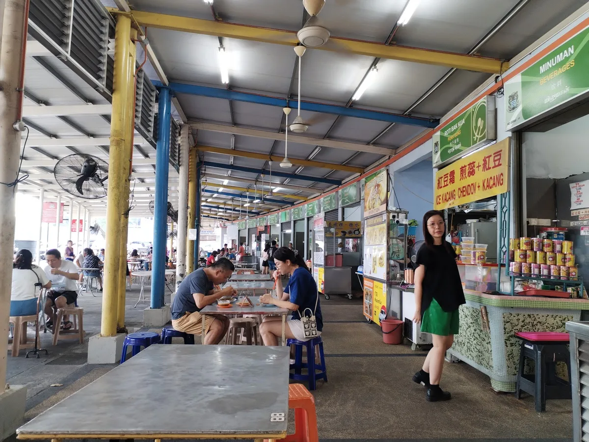 Padang Brown Kuih Stall — interior