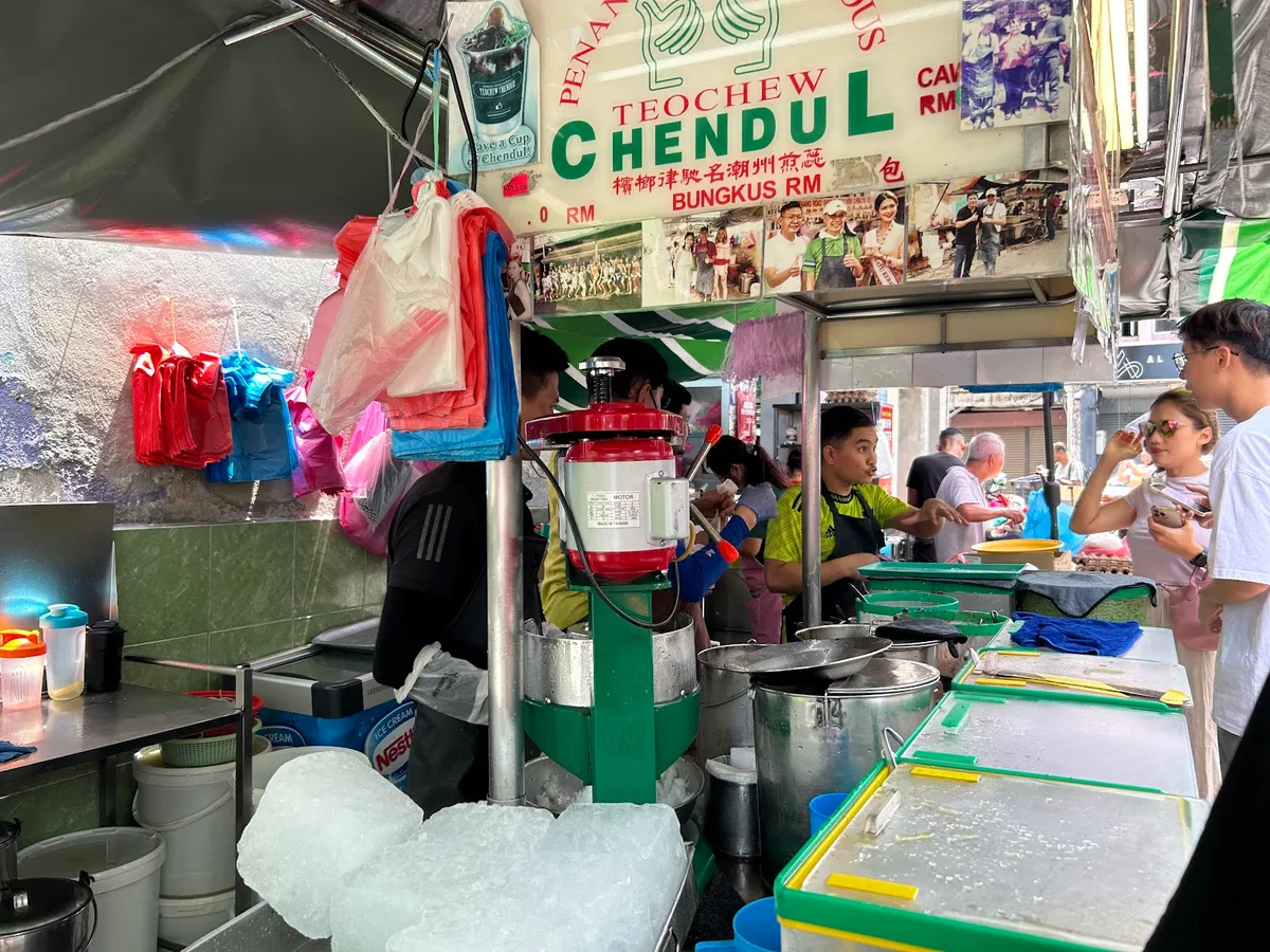 Penang Road Famous Teochew Chendul (Blue Bowl) — interior
