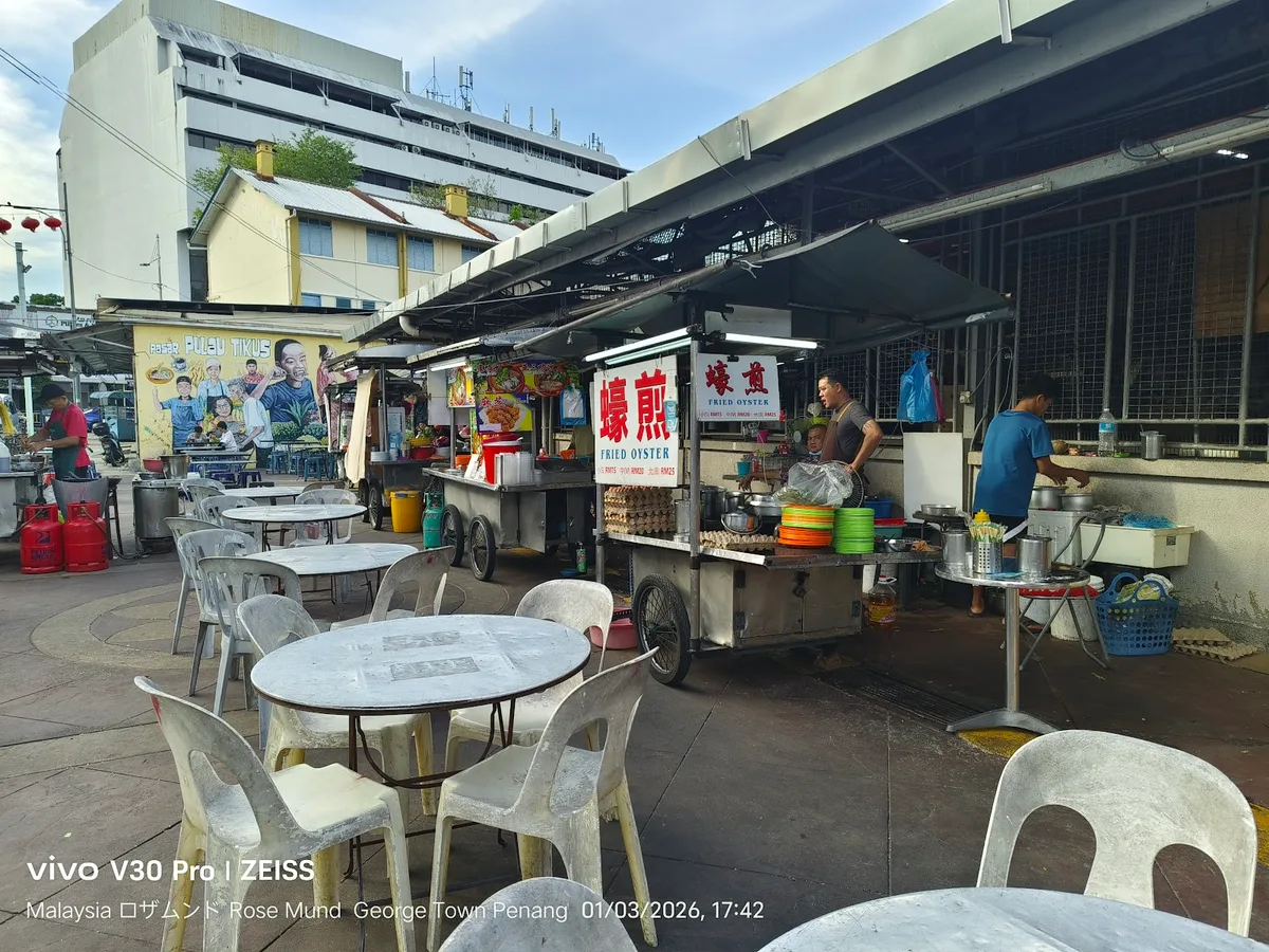 Pulau Tikus Wan Tan Mee — interior