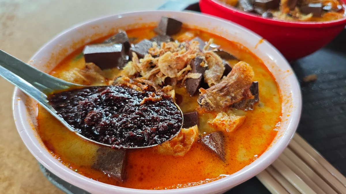 Taman Bukit Curry Mee — signature dish