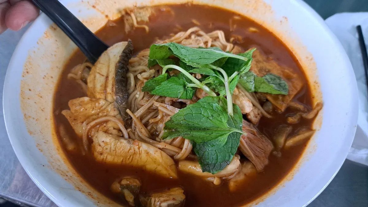 Village Fish Head Beehoon — dish